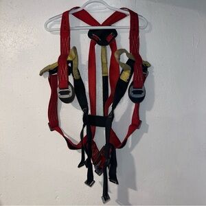 Buckingham 6493500A4D1 Medium H Style Red & Black Full Body Harness
